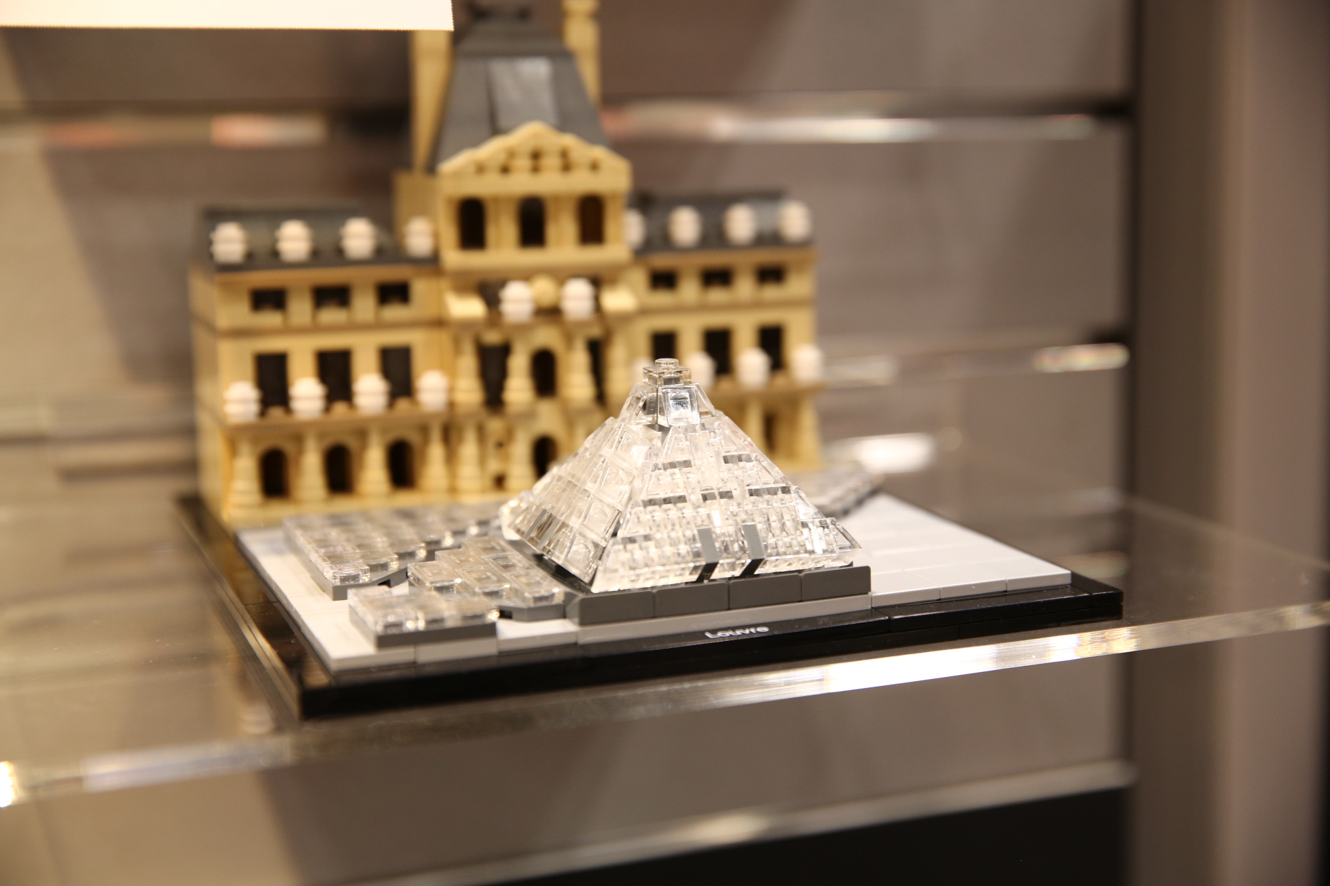 Toy Fair Report 2015: LEGO Architecture: 21024 The Louvre - FBTB
