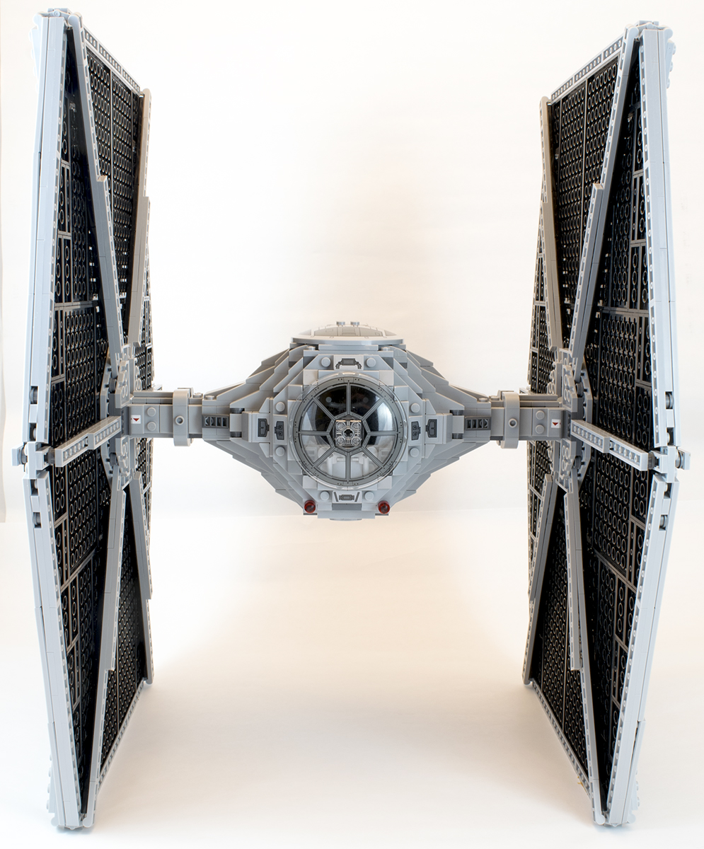 Review: 75095 UCS TIE Fighter - FBTB
