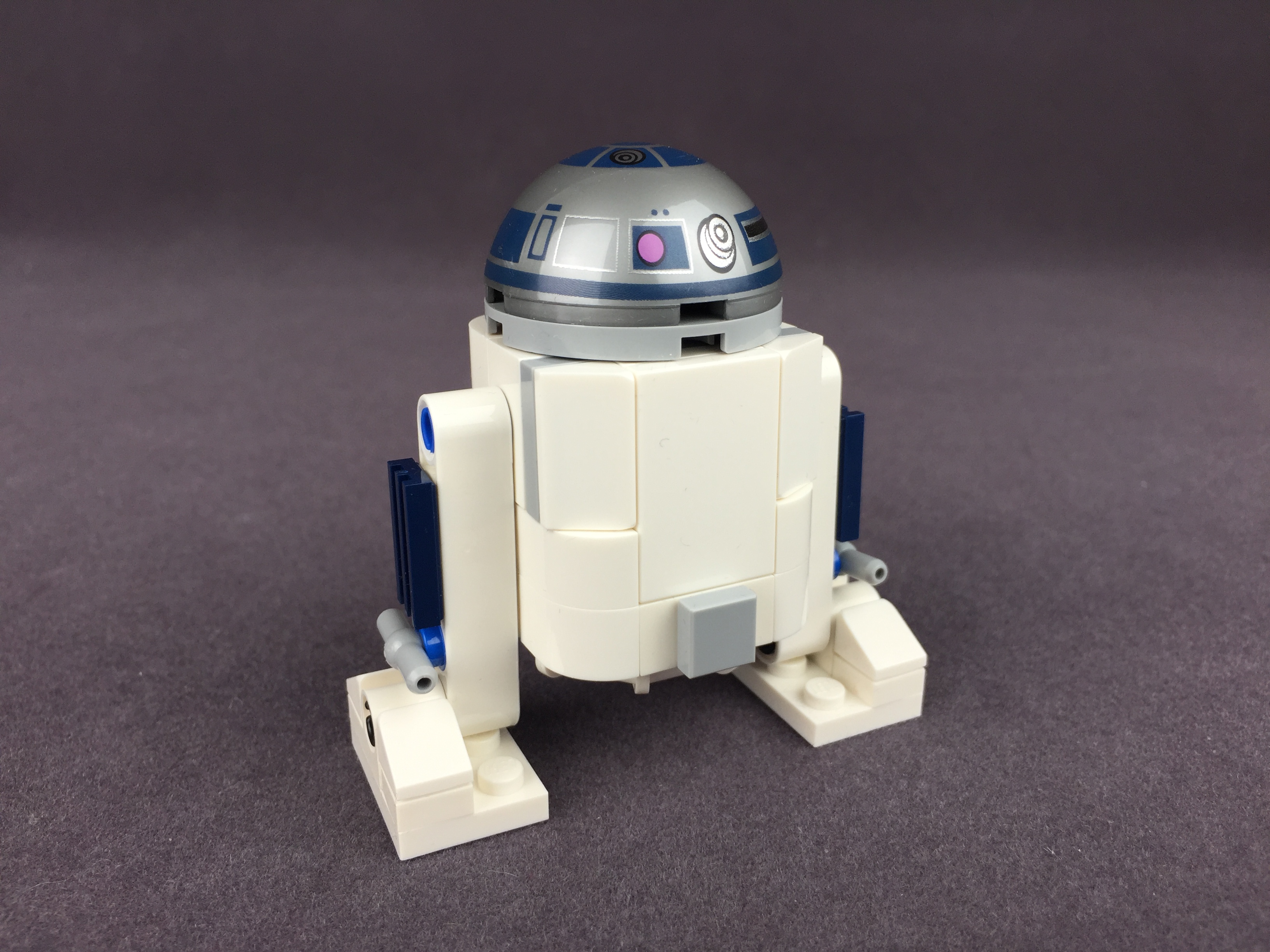 Review: 30611 R2-D2 - FBTB