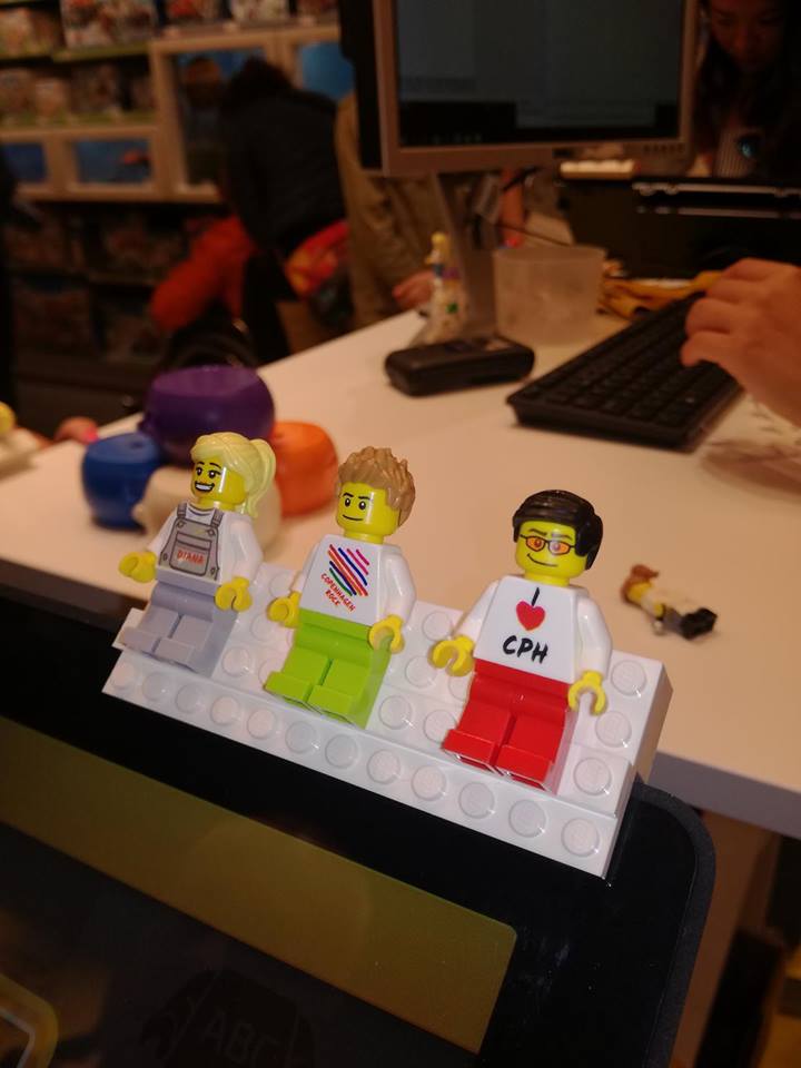 Copenhagen LEGO Store Reveals Custom Minifig Printer - FBTB