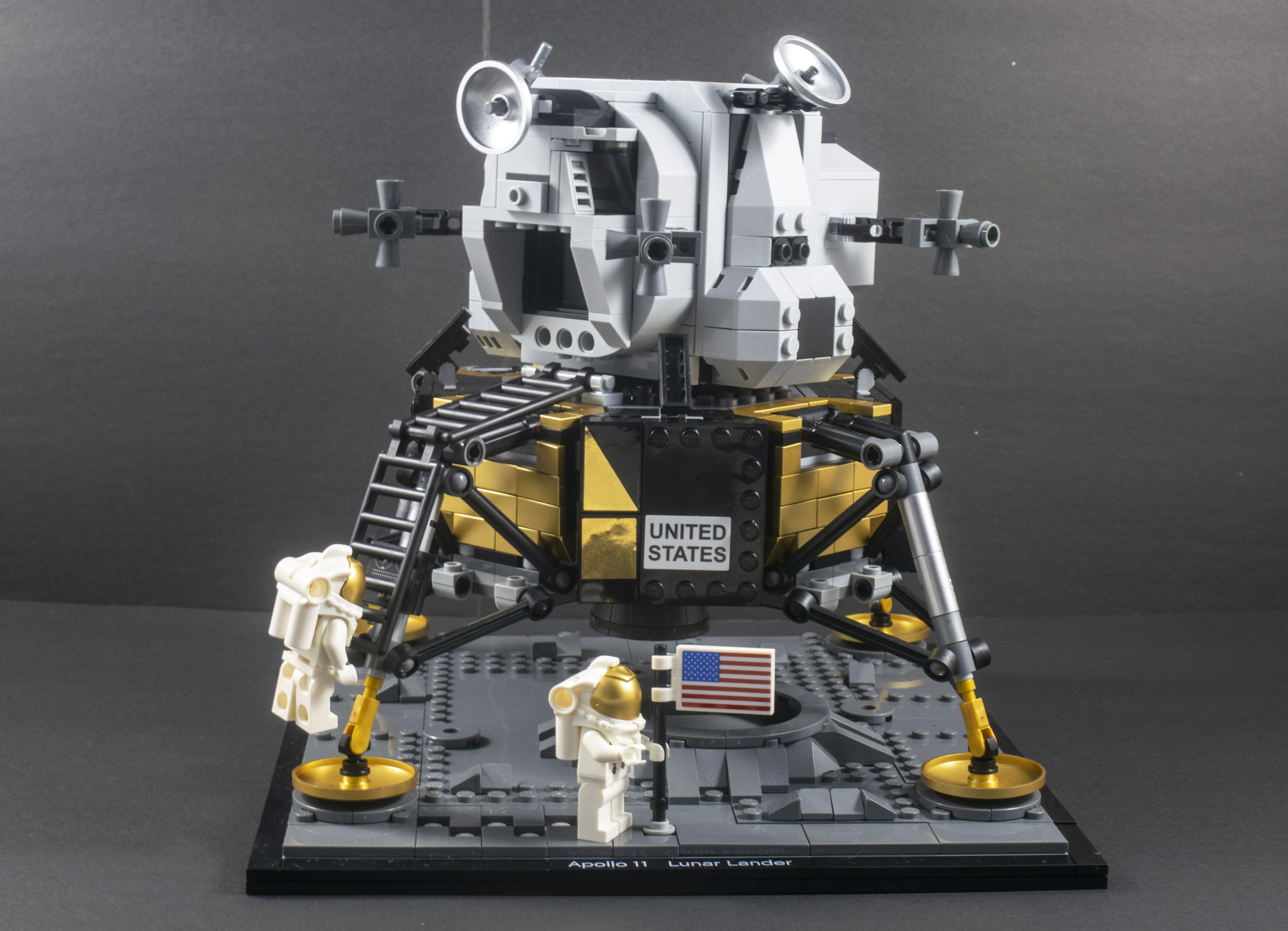 Review: 10266 NASA Apollo 11 Lunar Lander - FBTB